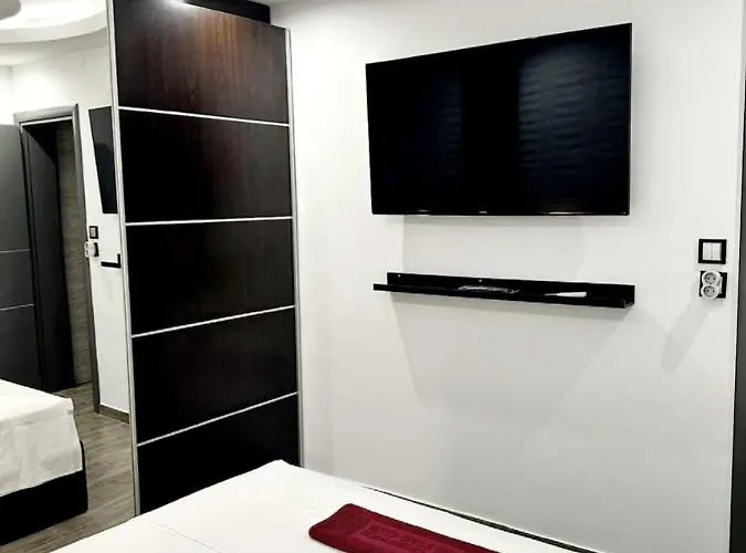 فيلة Sevi House